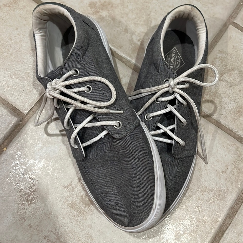 St John’s Bay Men’s size 10 shoes